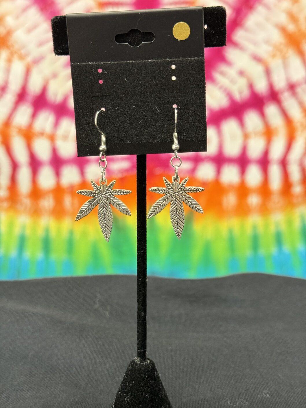 Silver Pot Leaf earrings (Small)